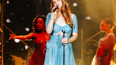 Lana Del Rey's Coachella Performance Sparkled in Swarovski 